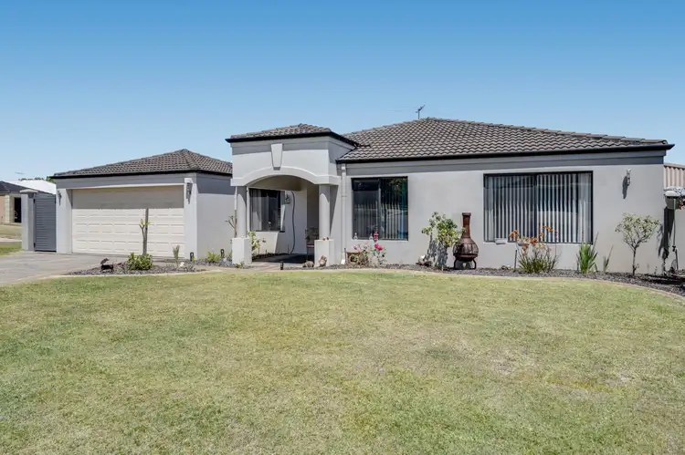 19 Herdsman Court, Success WA 6164