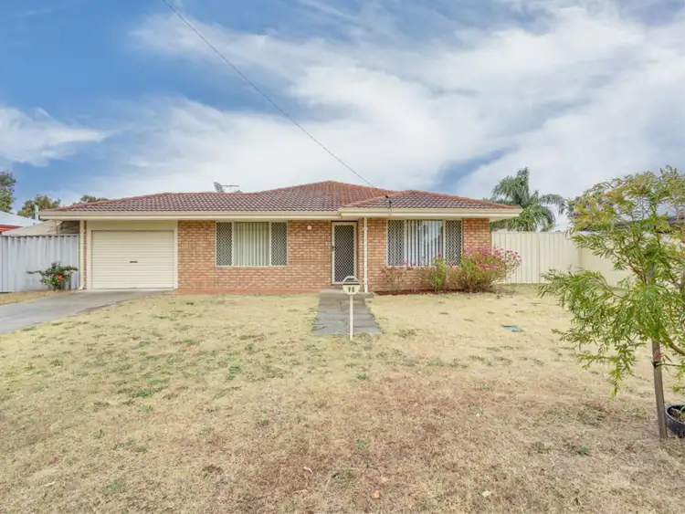 98 Gillam Drive, Seville Grove WA 6112