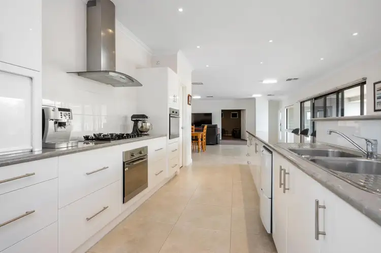 Seventh view of Homely house listing, 2 Pirring Way, Hannans WA 6430