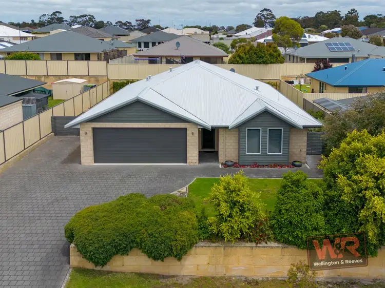 15 Comet Corner, Mckail WA 6330