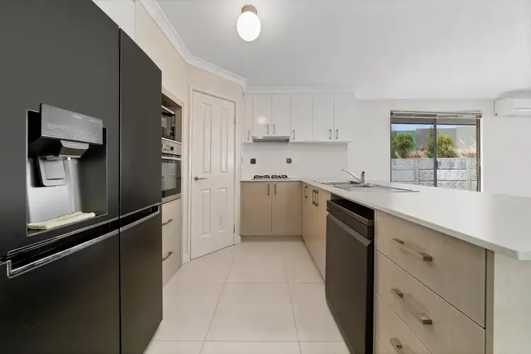 Sixth view of Homely house listing, 1/20 Twilight Mews, Aubin Grove WA 6164