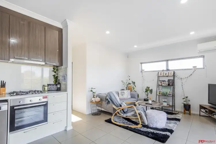 7/429 Flinders Street, Nollamara WA 6061