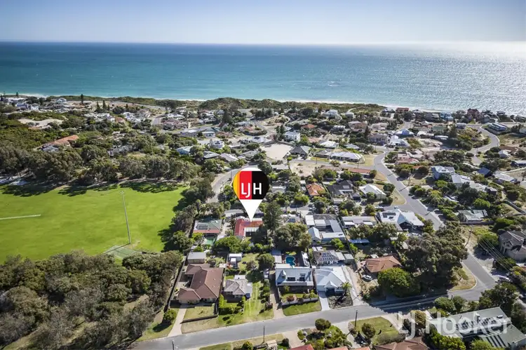 10 Oldham Way, Yanchep WA 6035