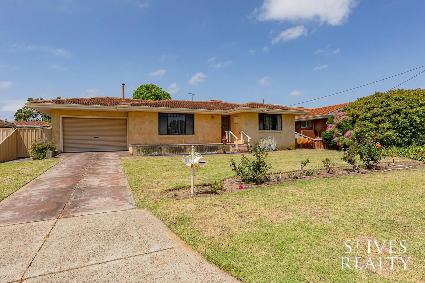 Main view of Homely house listing, 21 Hutchings Way, Kardinya WA 6163