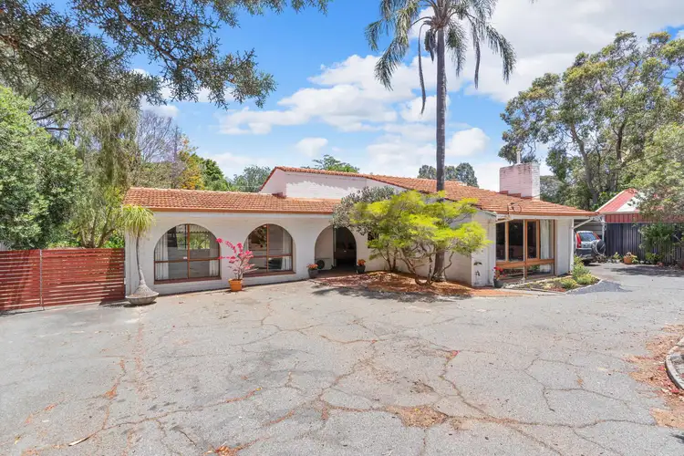 278 Lesmurdie Road, Lesmurdie WA 6076