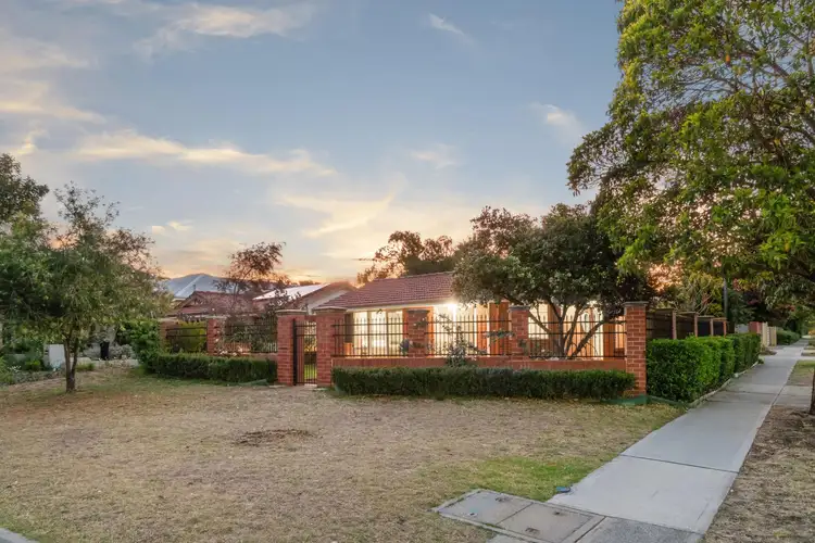 6 Somerton Road, Karrinyup WA 6018