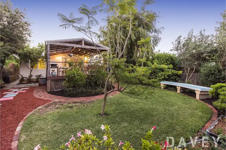 75 Kitchener Street, Trigg WA 6029
