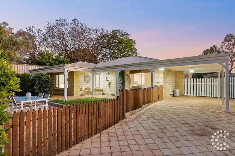 6 Boas Place, Hilton WA 6163