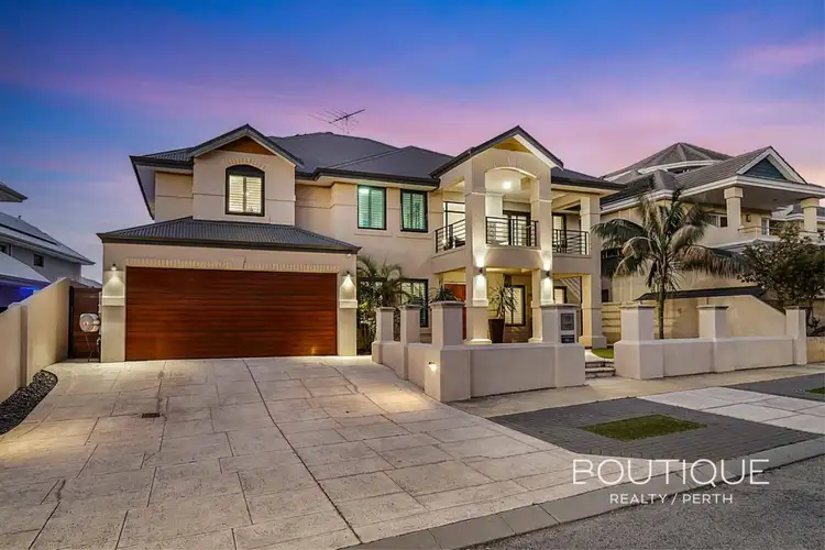 12 Canarias Way, Hillarys WA 6025