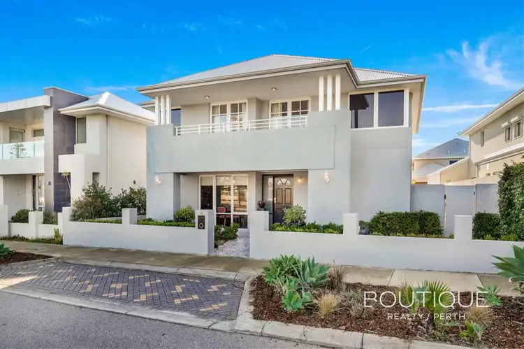 11 Seychelles Lane, Hillarys WA 6025