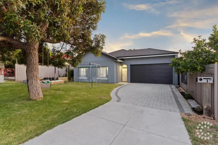 1 Cooke Street, Hilton WA 6163