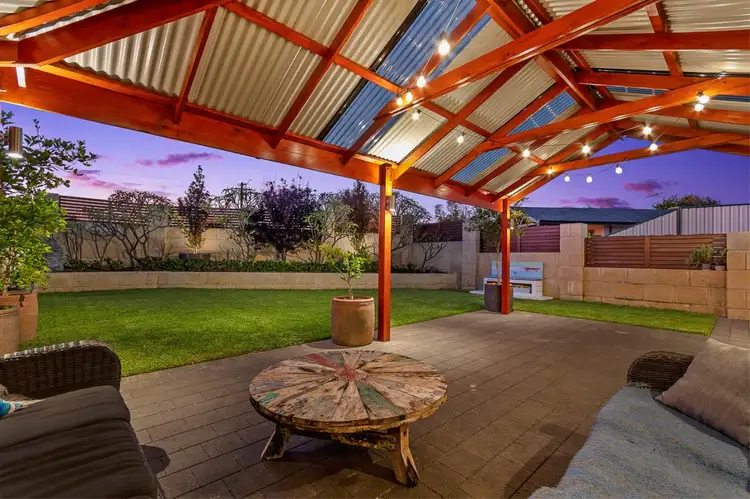 19 Hillier Place, Hamersley WA 6022
