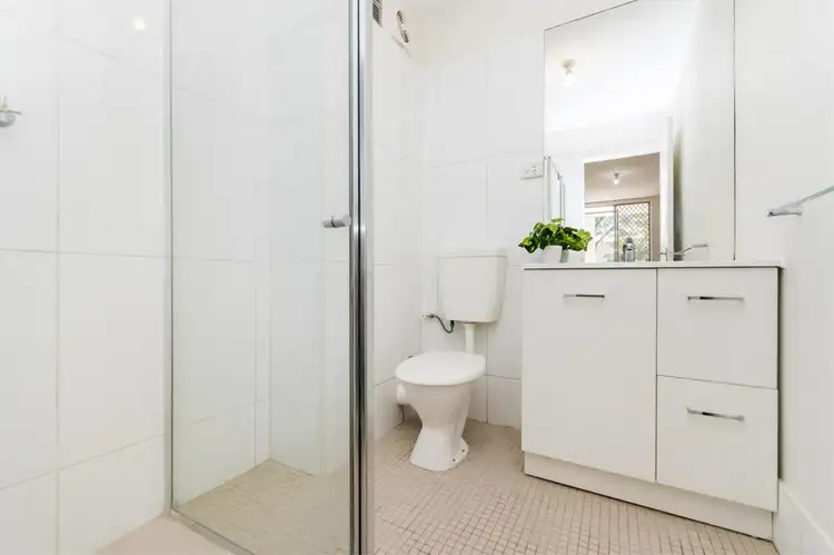 Fifth view of Homely apartment listing, 18/8 Kathleen Avenue, Maylands WA 6051