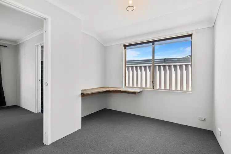 Sixth view of Homely house listing, 1 Ling Court, Atwell WA 6164