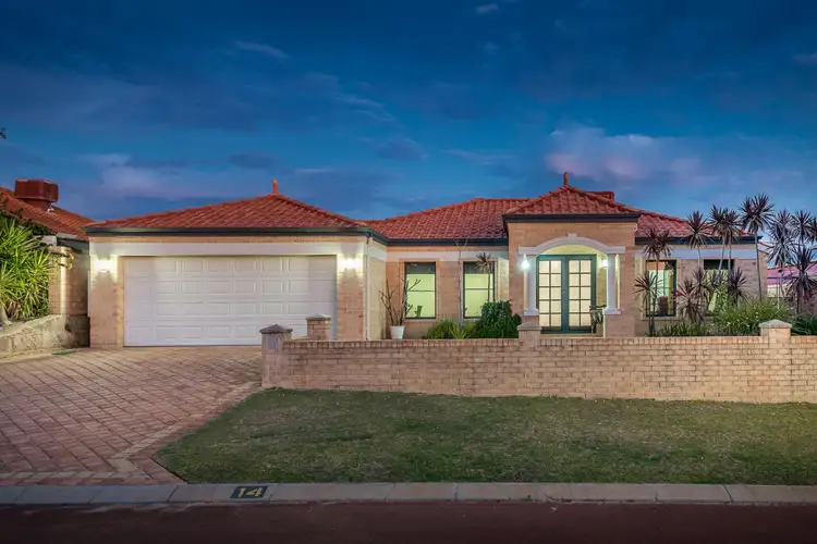 14 Whitecliffe Square, Iluka WA 6028