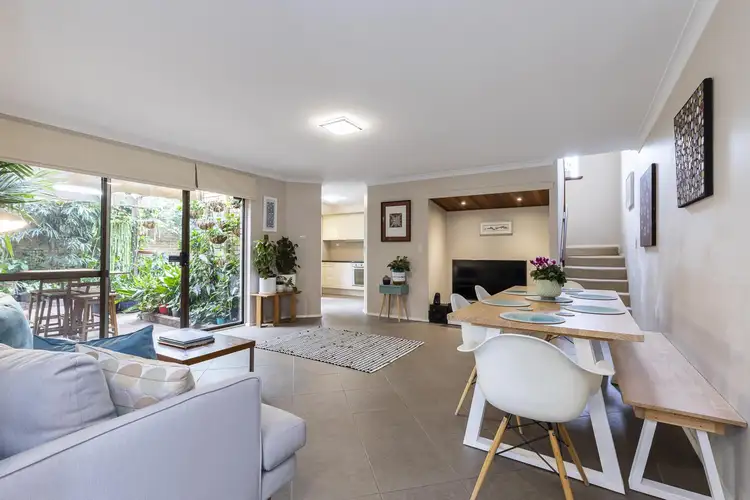 3/8 Wavertree Place, Leederville WA 6007