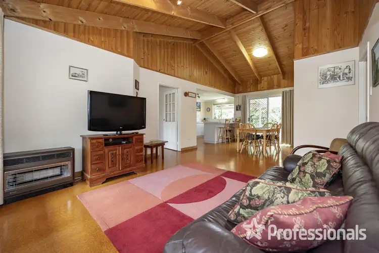 Second view of Homely house listing, 3 Cheney Court, Swan View WA 6056