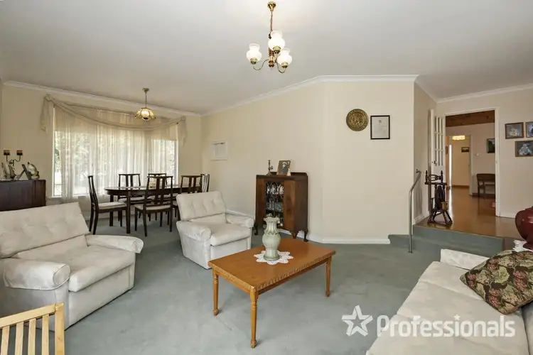 Fifth view of Homely house listing, 3 Cheney Court, Swan View WA 6056