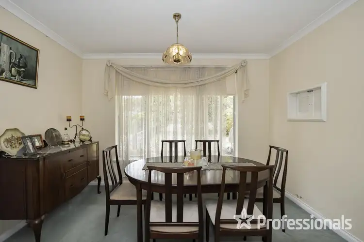 Seventh view of Homely house listing, 3 Cheney Court, Swan View WA 6056