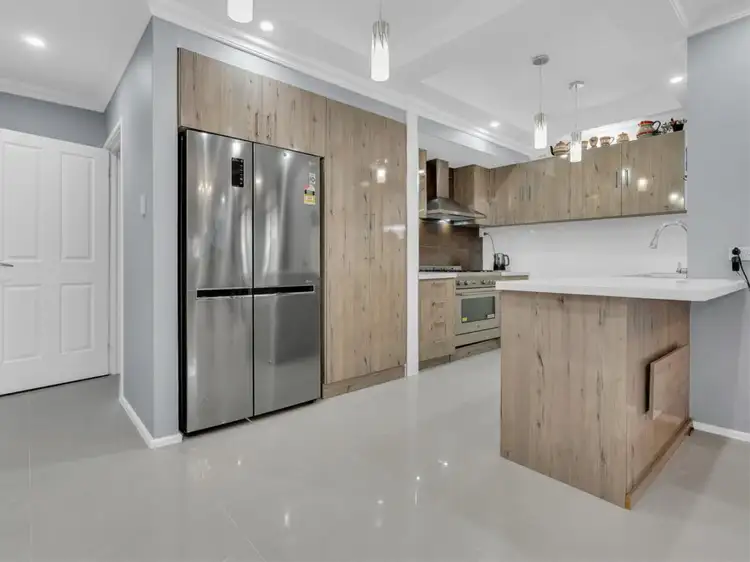 30 Astinal Drive, Gosnells WA 6110