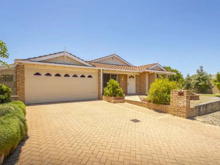 22 Monkton Place, Kinross WA 6028