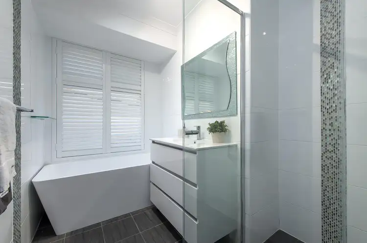 Sixth view of Homely house listing, 10 Millbrook Grove, Beldon WA 6027