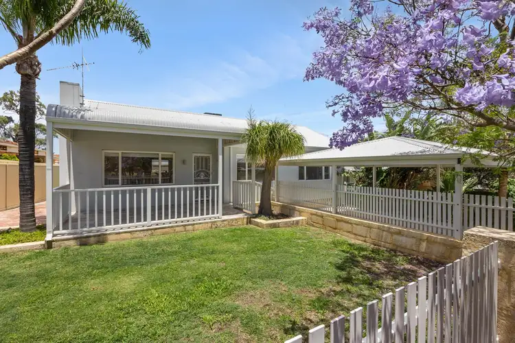 30 Sawle Road, Hamilton Hill WA 6163