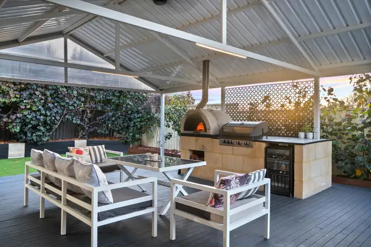 6 Flinders Avenue, Hillarys WA 6025