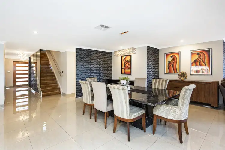 18 Halcyon Crescent, Aveley WA 6069