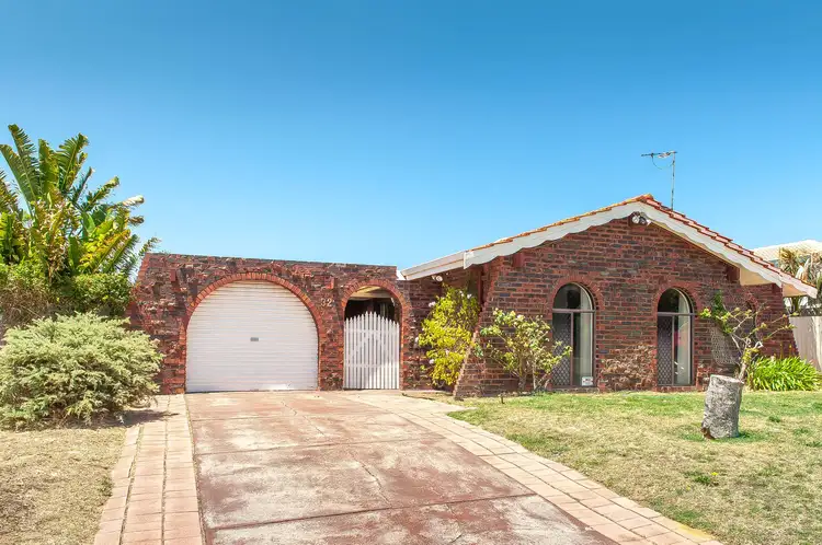 Main view of Homely house listing, 32 Dolphin Way, Beldon WA 6027