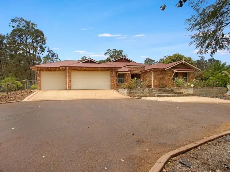 26 Powderbark Close