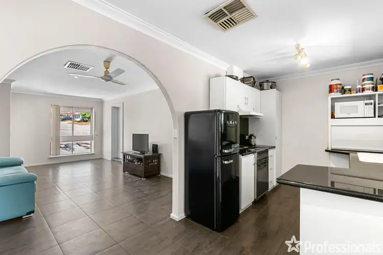 Fourth view of Homely house listing, 7 Sparrow Way, Spearwood WA 6163