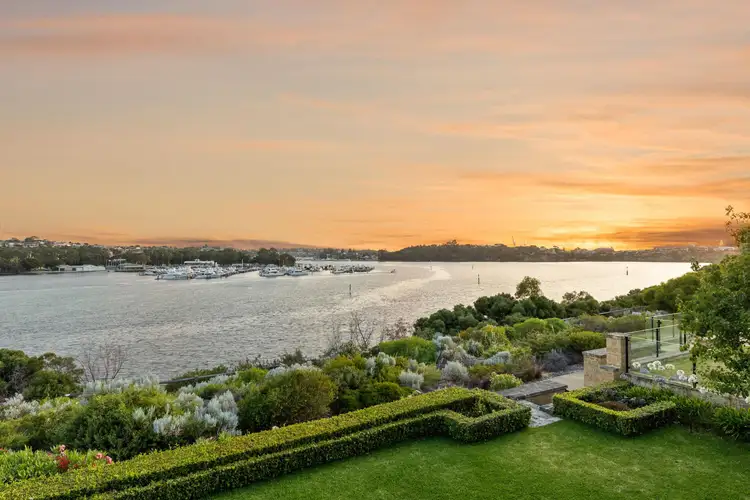 12 Hutchinson Avenue, Mosman Park WA 6012
