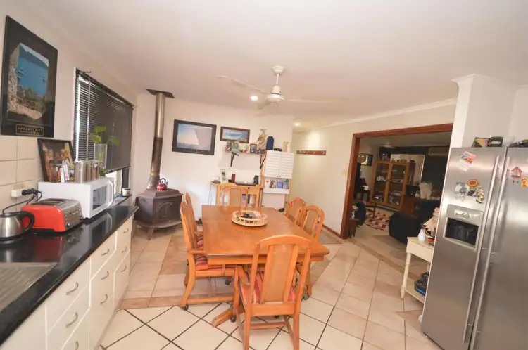 Second view of Homely house listing, 6 Veresdale Retreat, Coodanup WA 6210