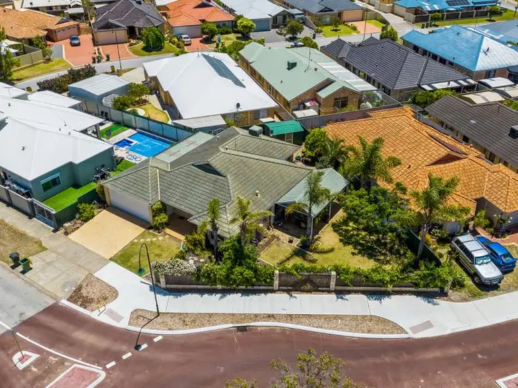 52 Mariners Cove Drive, Dudley Park WA 6210