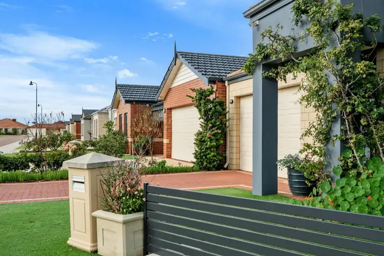 9/15 Chipping Drive, High Wycombe WA 6057