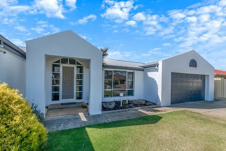 Fourth view of Homely house listing, 5 Reliance Court, Waikiki WA 6169