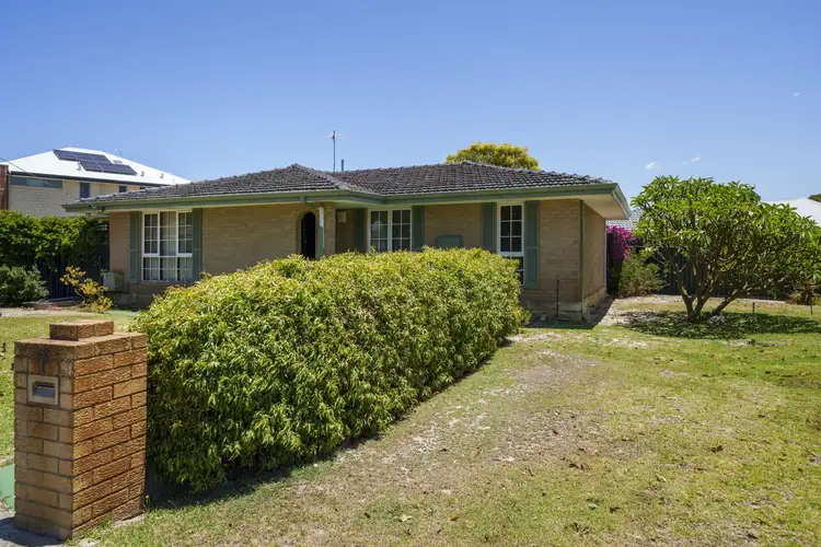 1 Hookwood Road, Morley WA 6062