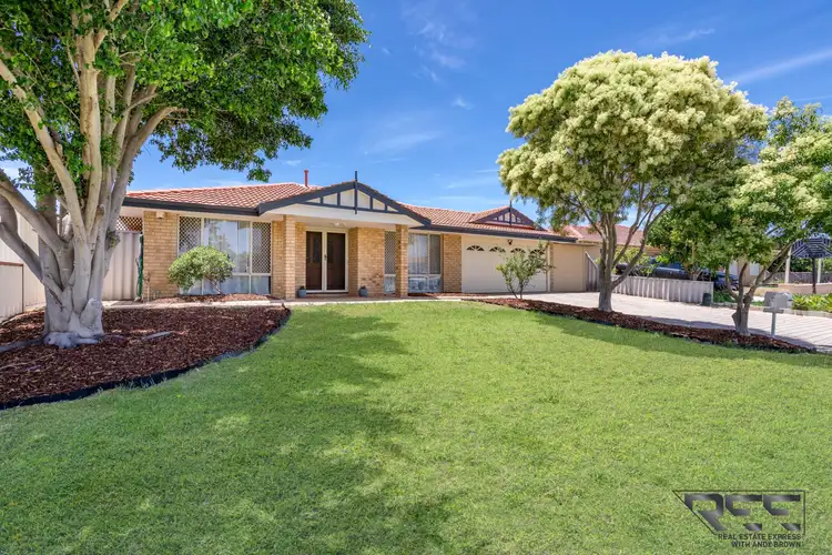 4 Feather Place, Huntingdale WA 6110