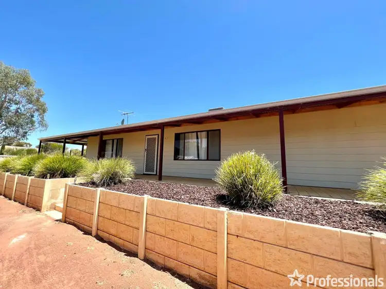 13 Knight Street, Northam WA 6401