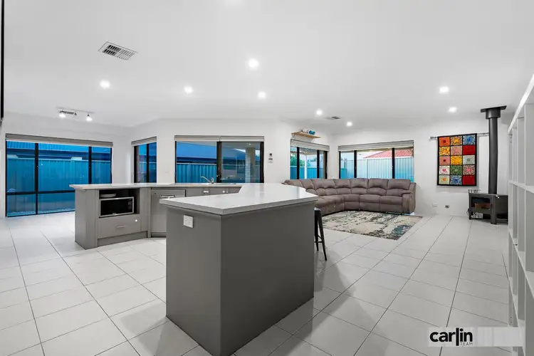 Seventh view of Homely house listing, 212 Runnymede Gate, Leda WA 6170