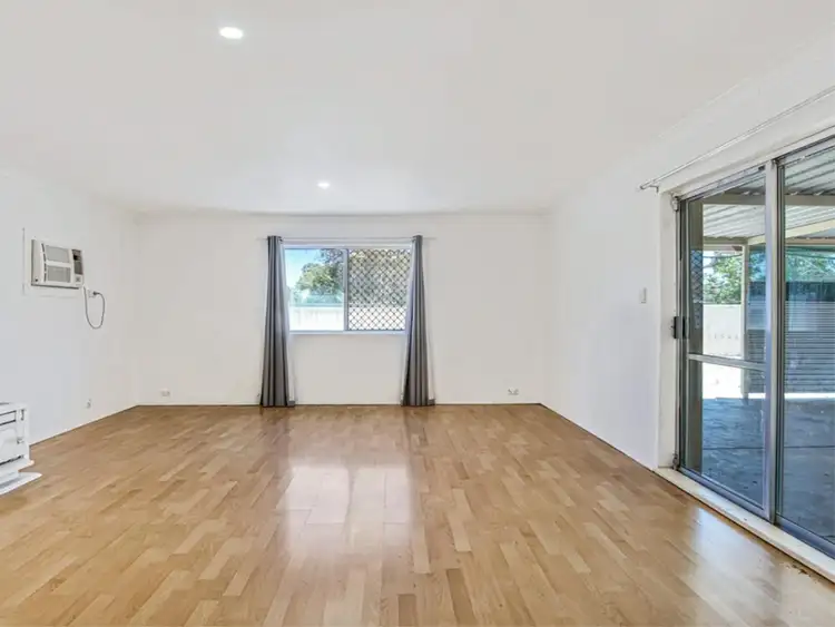 Fifth view of Homely house listing, 1 McAlister Place, Thornlie WA 6108