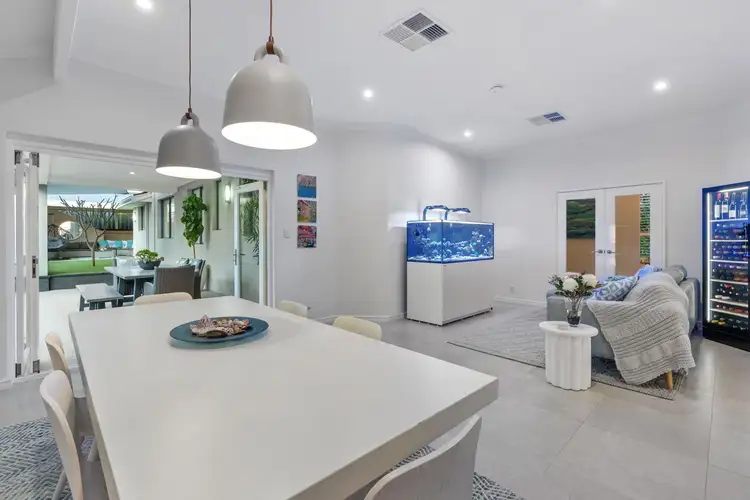 Seventh view of Homely house listing, 1 Glomar Rise, Sorrento WA 6020