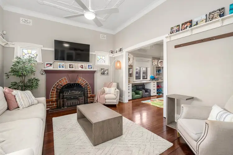 143 Shakespeare Street, Mount Hawthorn WA 6016