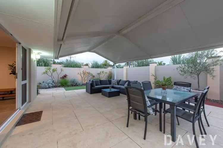 4 Phillip Court, Padbury WA 6025