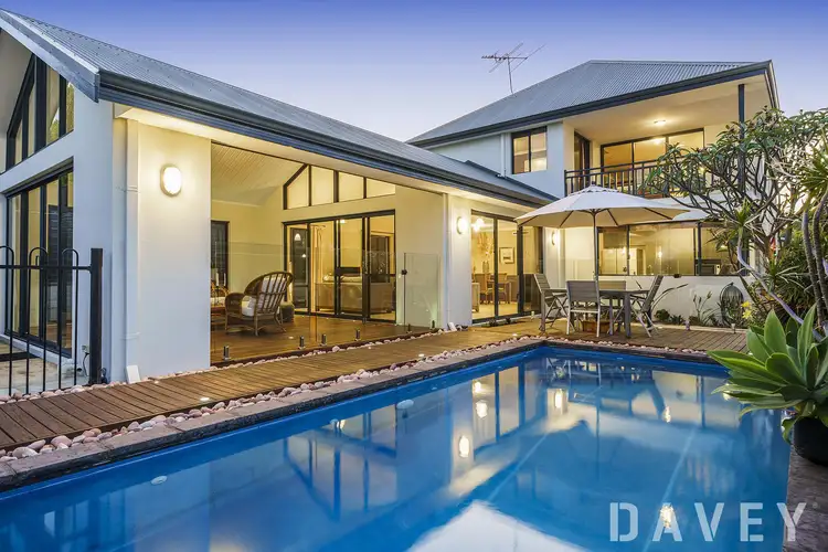 111 Kitchener Street, Trigg WA 6029