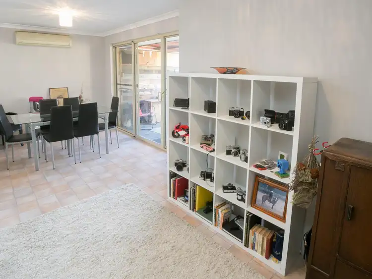 Sixth view of Homely house listing, 2/7 Lester Drive, Thornlie WA 6108