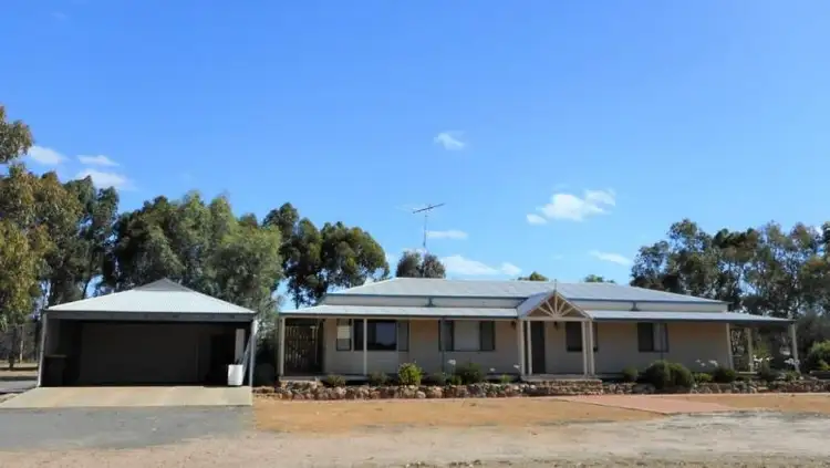 40 Shirley Street, Katanning WA 6317