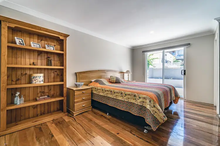 Seventh view of Homely house listing, 6 La Seyne Crescent, Warnbro WA 6169