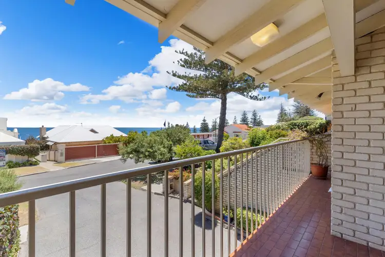 Main view of Homely unit listing, 2/9 Princes Street, Cottesloe WA 6011